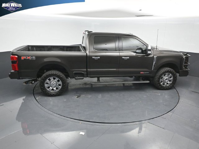 Used 2025 Ford F250 King Ranch w/ Chrome Package AWD/4WD image 16