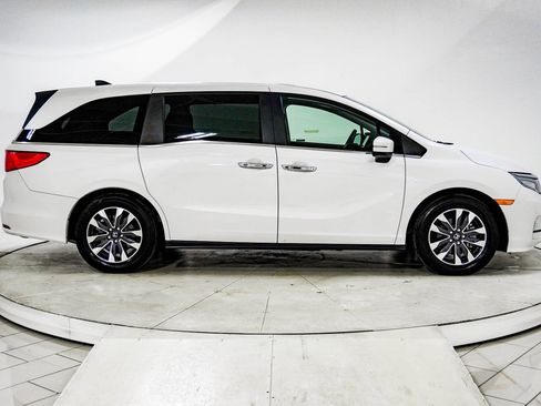 Certified 2023 Honda Odyssey EX-L image 13