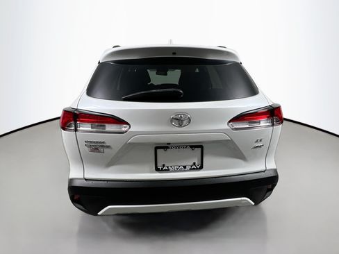 Used 2023 Toyota Corolla Cross LE AWD/4WD image 6