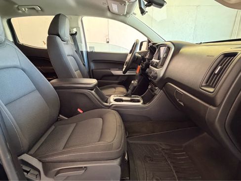 Used 2019 Chevrolet Colorado LT w/ LT Convenience Package RWD image 19