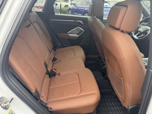 Certified 2025 Audi Q3 2.0T Premium w/ Convenience Package image 32