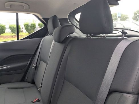 New 2025 Nissan Kicks Play S image 27