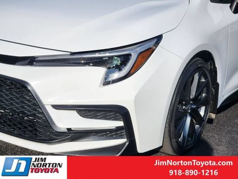 Used 2025 Toyota Corolla XSE FWD image 10