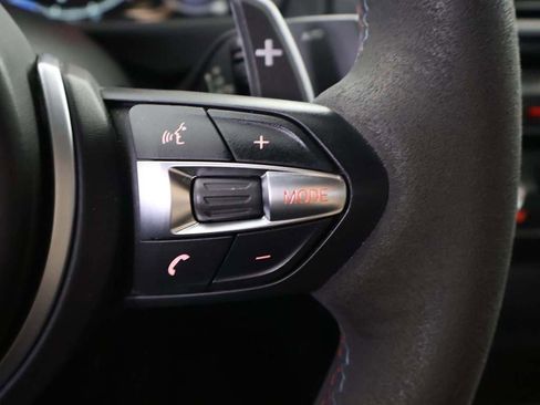 Used 2019 BMW M4 CS image 32