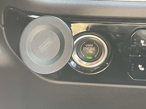 Used 2022 Chevrolet Silverado 1500 LT image 23