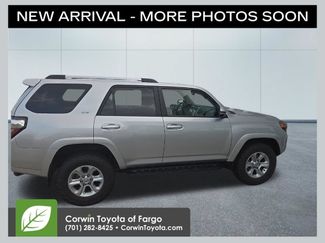 Used 2023 Toyota 4Runner SR5 Premium w/ Moonroof Package AWD/4WD video 1