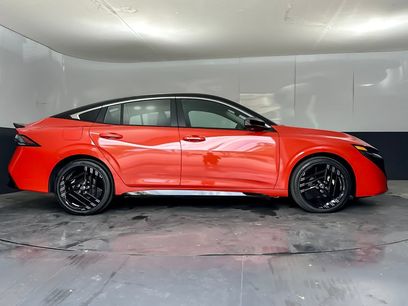 New 2027 Nissan Sentra SR w/ Floor Mat Package