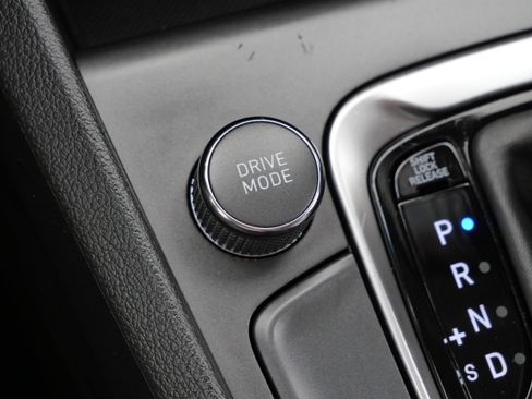 Certified 2023 Hyundai Kona SE image 28