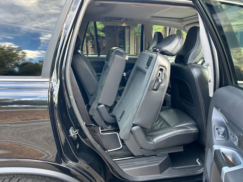 Used 2014 Volvo XC90 3.2 R-Design image 39