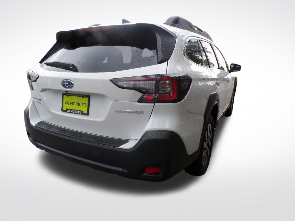 Used 2025 Subaru Outback Premium AWD/4WD image 6