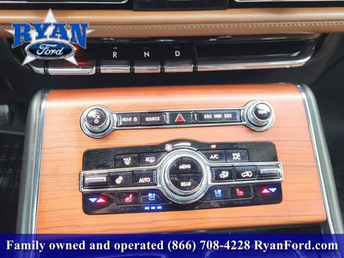 Used 2022 Lincoln Aviator Reserve w/ Equipment Group 201A RWD image 13