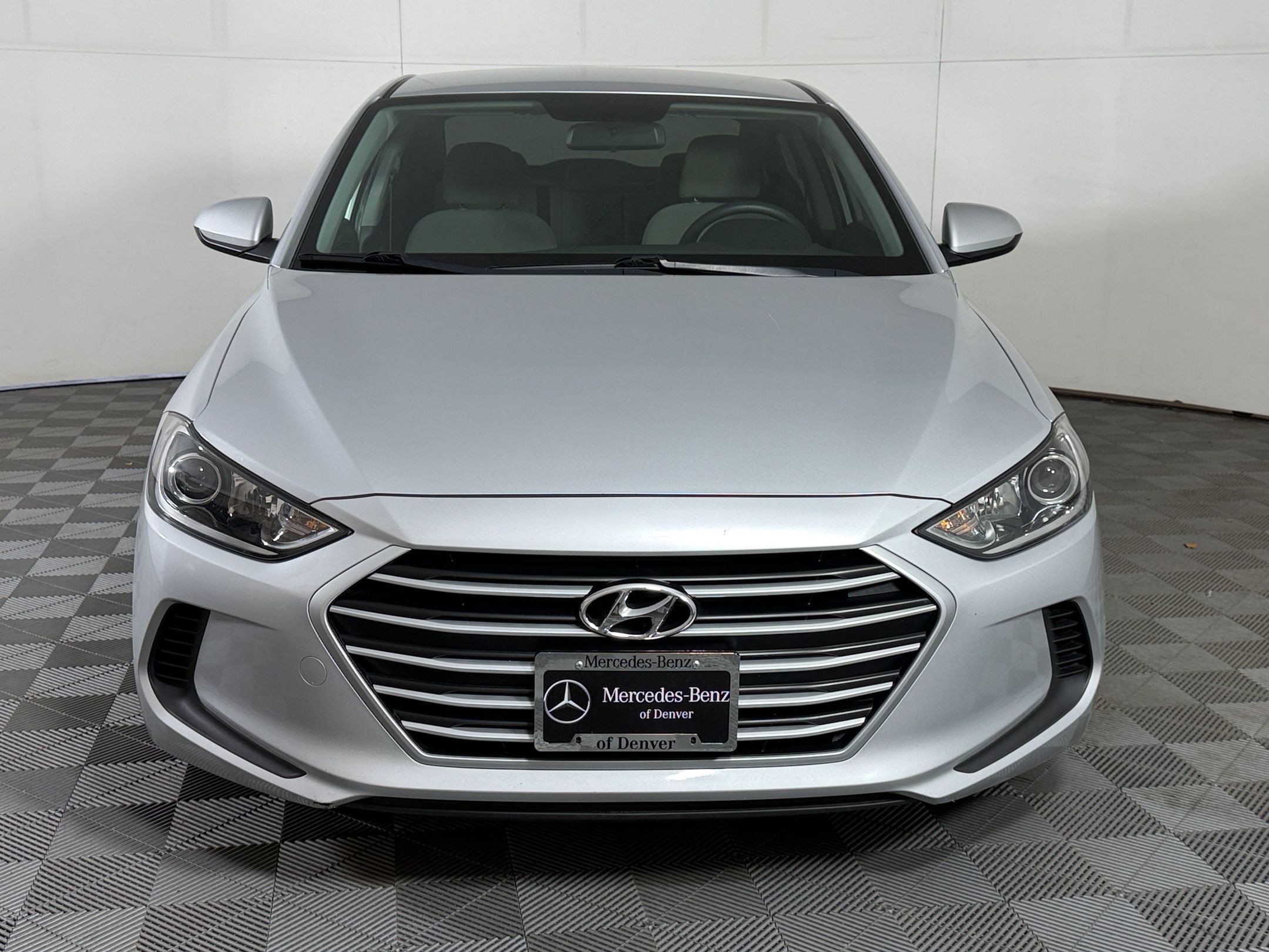 Used 2017 Hyundai Elantra SE FWD image 6
