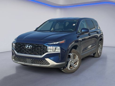 Used 2022 Hyundai Santa Fe SE FWD image 2
