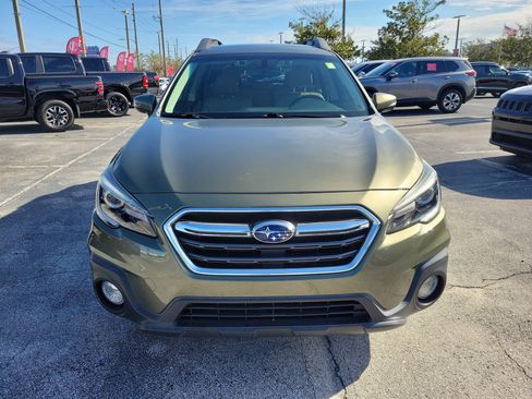 Used 2018 Subaru Outback 3.6R Limited image 2