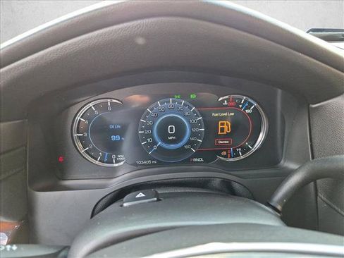 Used 2018 Cadillac Escalade ESV Premium Luxury AWD/4WD image 11