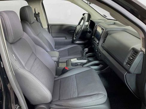 Certified 2024 Nissan Frontier S image 27