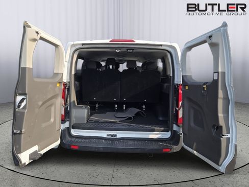 Used 2024 Ford Transit 350 XLT RWD image 14