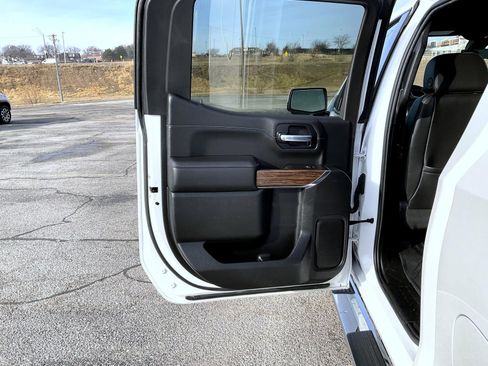 Used 2020 Chevrolet Silverado 1500 High Country w/ Technology Package image 20