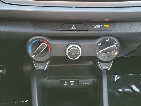 Used 2020 Kia Rio LX image 25