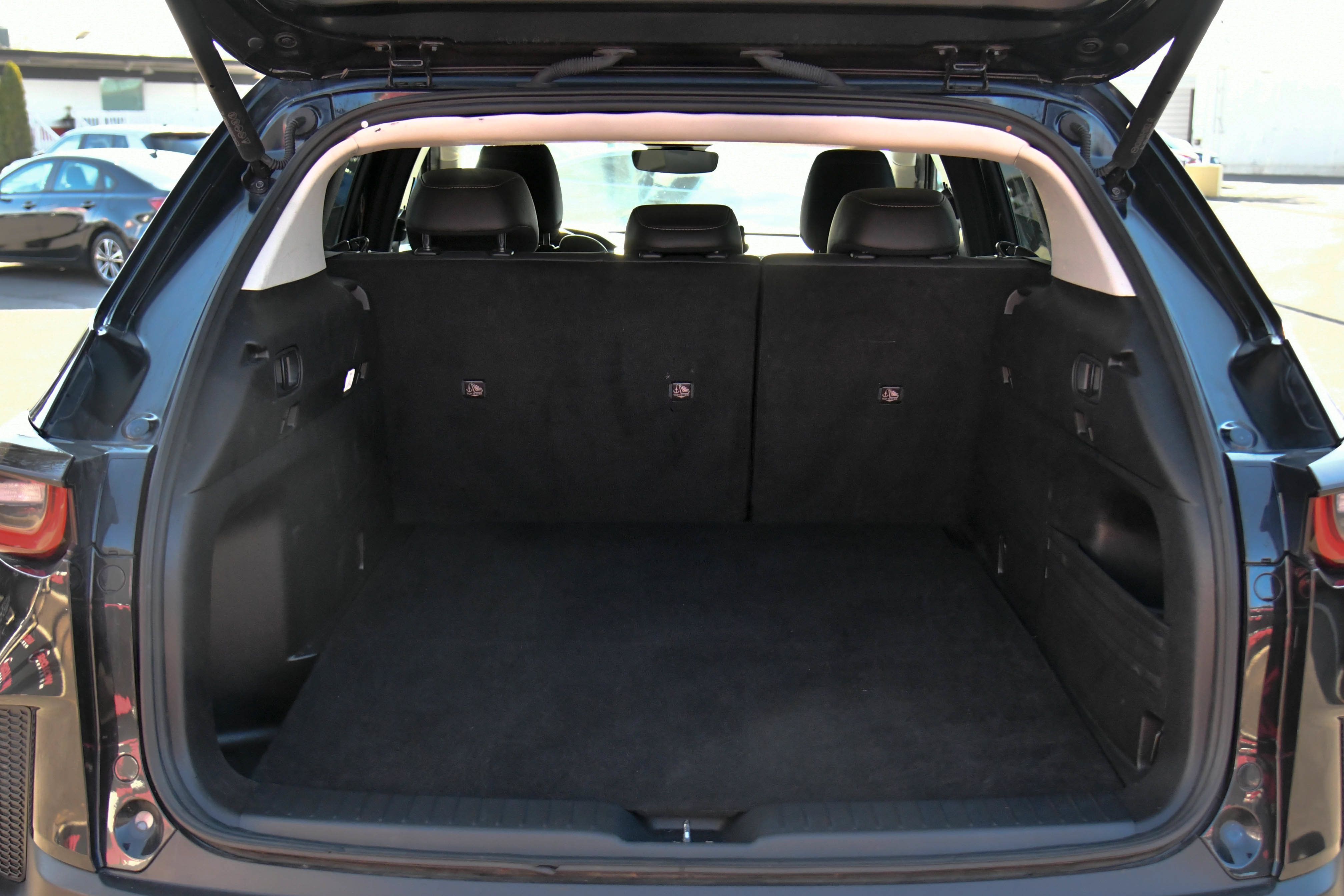 Used 2025 MAZDA CX-50 2.5 Hybrid w/ Preferred Pkg AWD/4WD image 39
