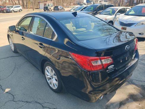 Used 2017 Subaru Legacy 2.5i Premium AWD/4WD image 4