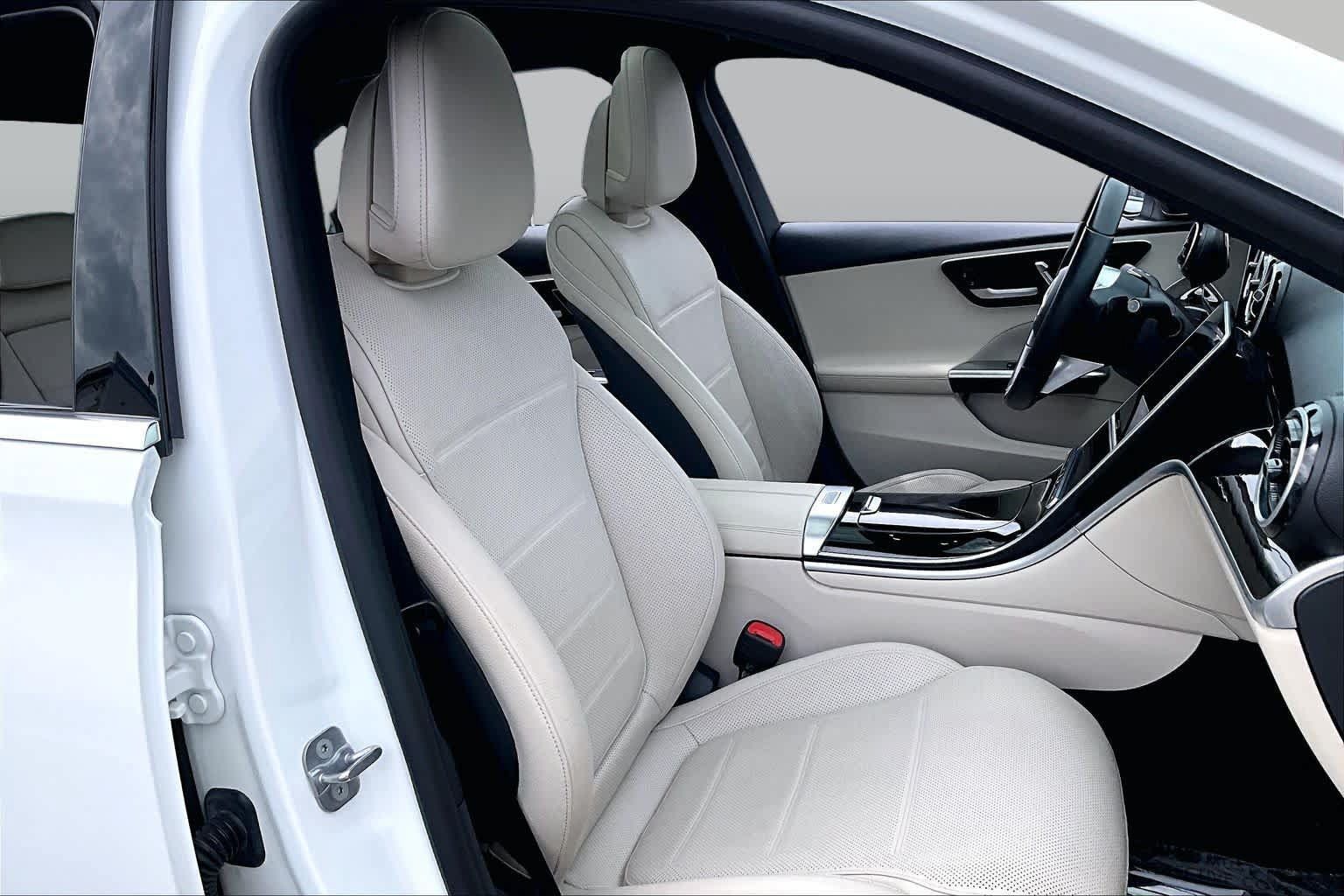 Used 2024 Mercedes-Benz C 300 4MATIC Sedan image 9