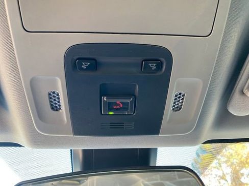 Used 2022 Toyota Camry LE image 15