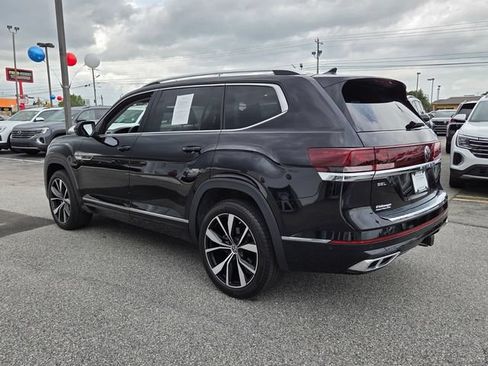 Certified 2024 Volkswagen Atlas SEL Premium R-Line AWD/4WD image 9