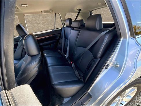 Used 2013 Subaru Outback 2.5i Limited w/ Moonroof Pkg image 22