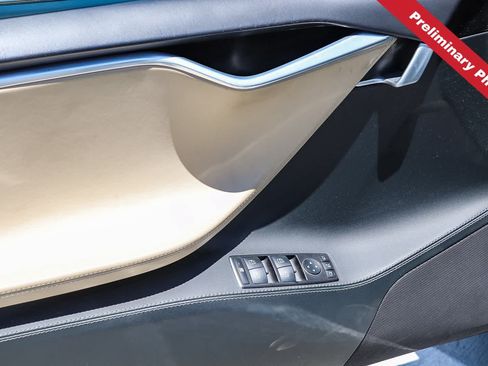 Used 2015 Tesla Model S AWD image 19