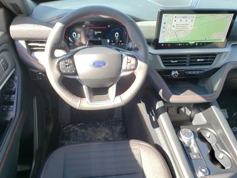New 2026 Ford Explorer ST-Line w/ ST-Line Street Pack image 9