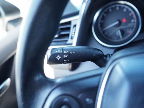 Used 2018 Toyota Camry LE image 28