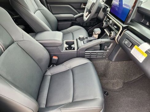 New 2026 Toyota 4Runner Limited AWD/4WD image 12
