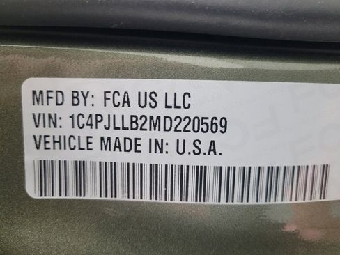 Used 2021 Jeep Cherokee Latitude Plus FWD image 33