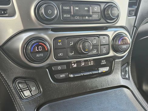 Used 2019 Chevrolet Tahoe Premier AWD/4WD image 24