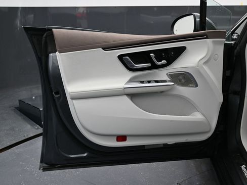 Used 2023 Mercedes-Benz EQE 350+ 4MATIC Sedan image 39