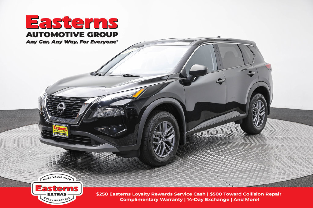 Used 2023 Nissan Rogue S AWD/4WD image 1
