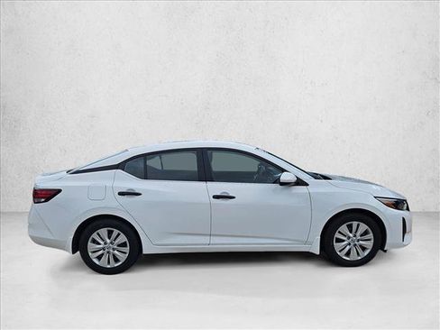 Used 2025 Nissan Sentra S FWD image 4