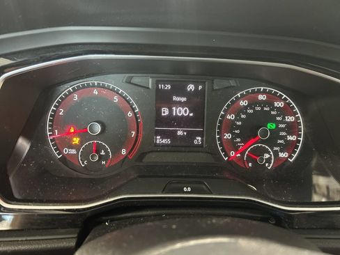 Used 2021 Volkswagen Jetta SE FWD image 9