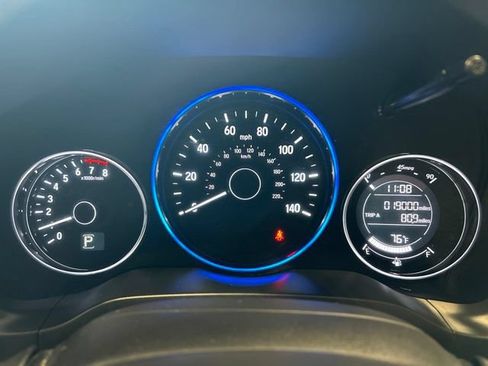 Certified 2021 Honda HR-V Sport image 24