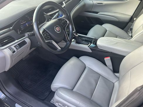 Used 2014 Cadillac XTS Luxury w/ Driver Awareness Package FWD image 10
