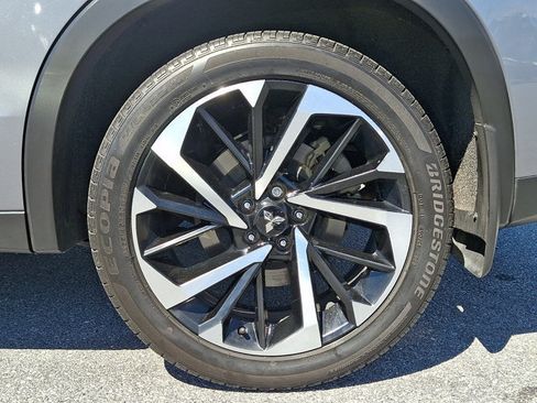 Used 2024 Mitsubishi Outlander SE AWD/4WD image 8
