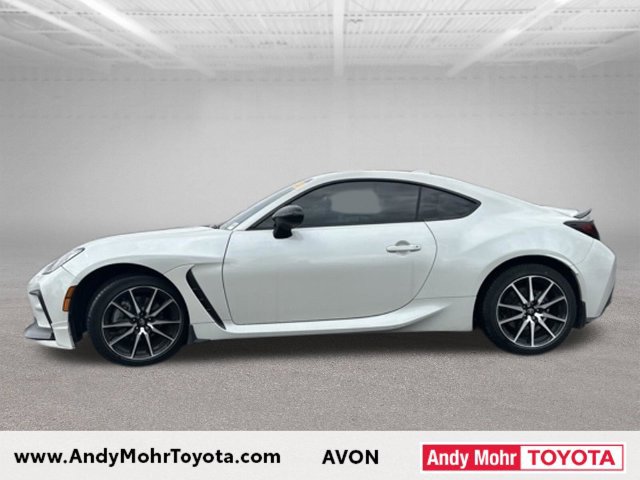 Used 2023 Toyota GR86 w/ ALL Weather Mat Package (TMS) RWD image 9