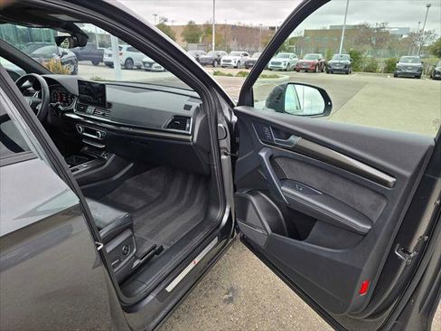 Used 2023 Audi SQ5 Premium Plus w/ Premium Plus Package image 12