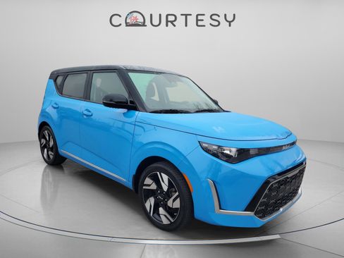 Certified 2024 Kia Soul GT-Line image 5