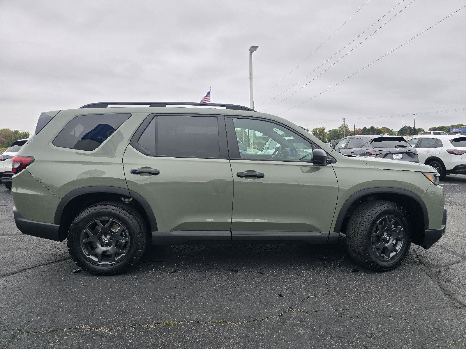 New 2026 Honda Pilot TrailSport image 8