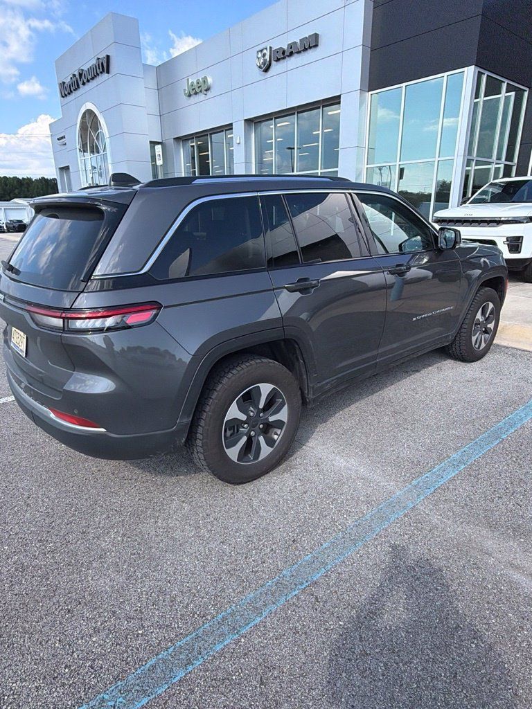 Used 2022 Jeep Grand Cherokee Limited 4xe AWD/4WD image 5