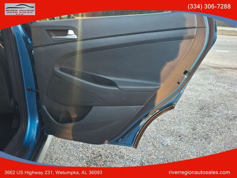 Used 2019 Hyundai Tucson SEL image 15