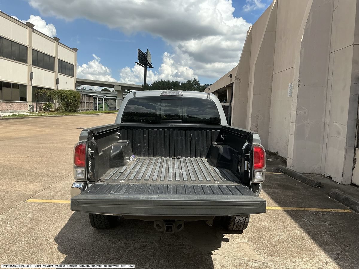 Used 2021 Toyota Tacoma TRD Off-Road AWD/4WD image 10