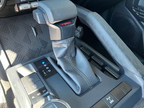 Used 2025 Toyota Tacoma TRD Off-Road AWD/4WD image 41